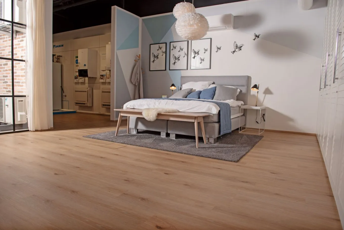 wineo Purline Bioboden Holzoptik Schlafzimmer Showroom 